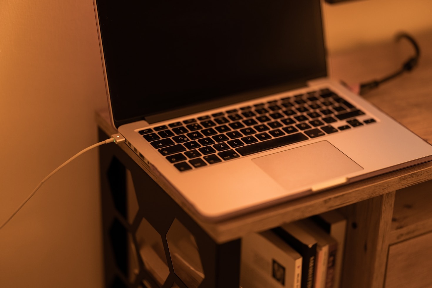 Shared vs Dedicated Hosting: Which Is Better?